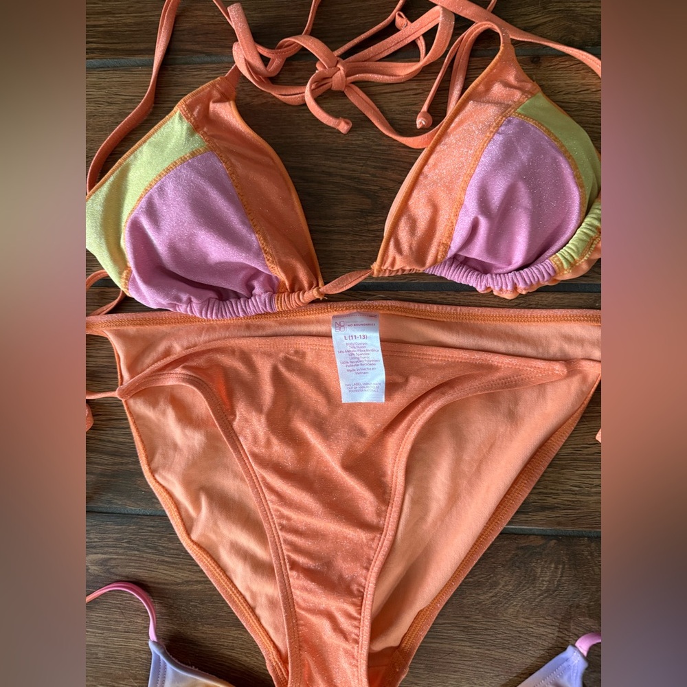 NWT Bundle of Bikinis 👙 - Picture 7 of 7